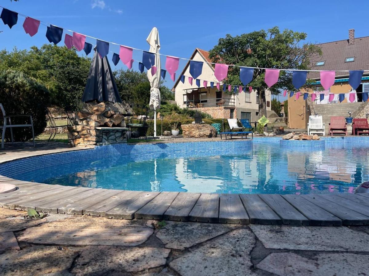 Apartment Lakepark Garden With Swimming Pool & Park *