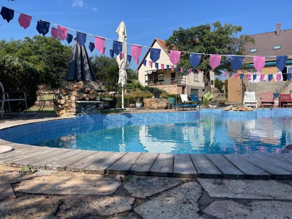 Lakepark Garden With Swimming Pool & Park Apartment *