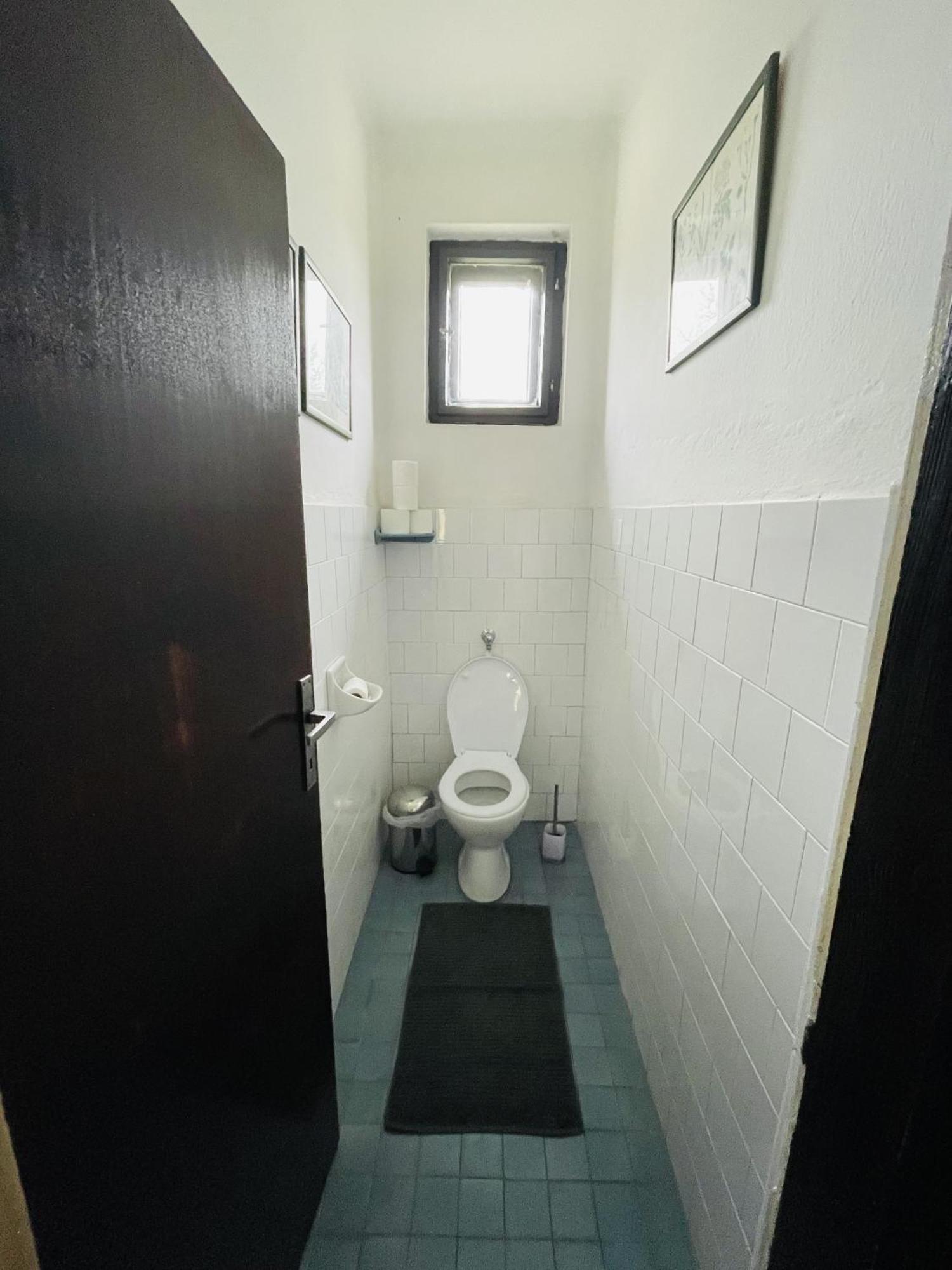 Lakepark Garden With Swimming Pool & Park Apartment