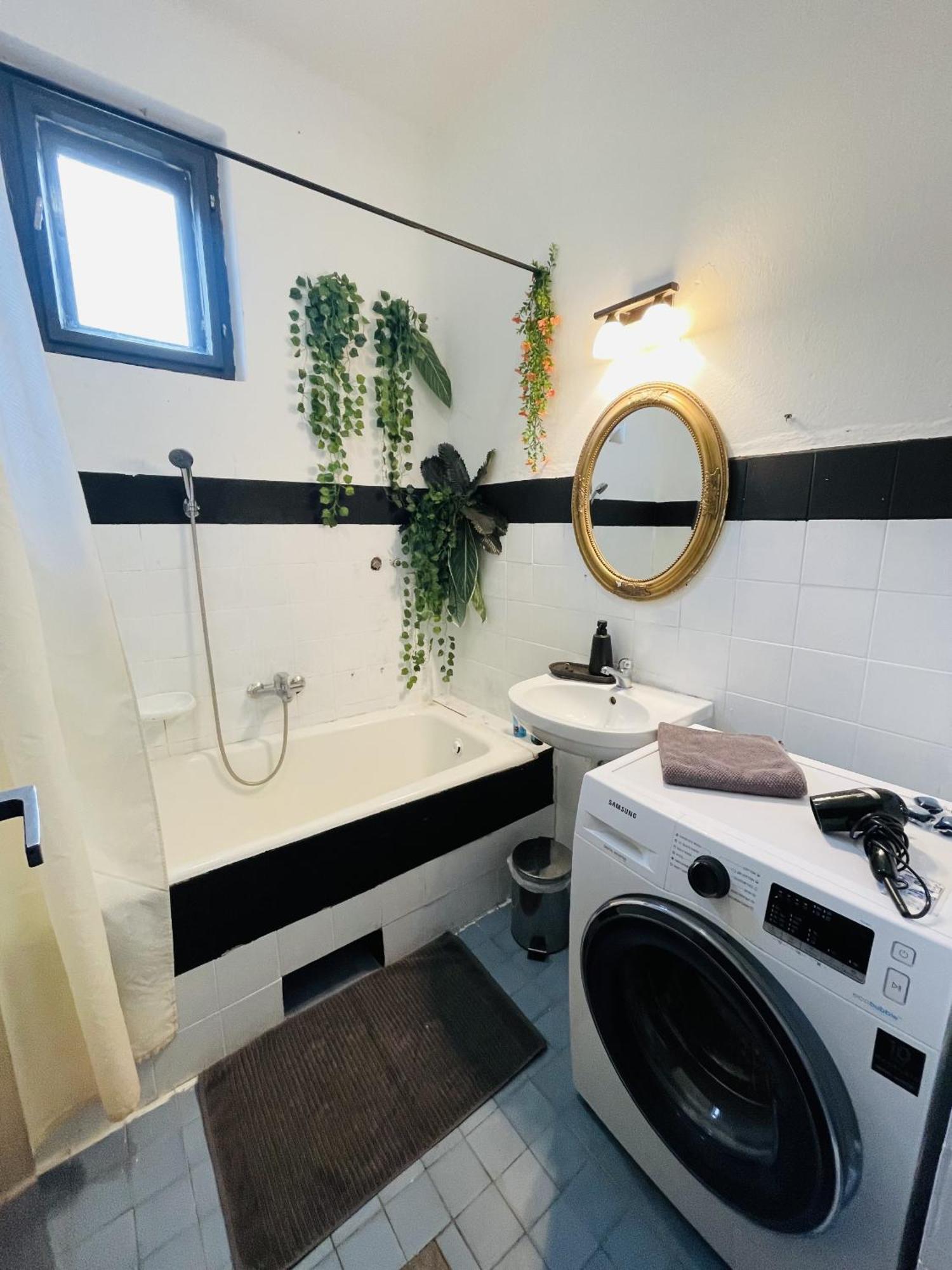 Lakepark Garden With Swimming Pool & Park Apartment *